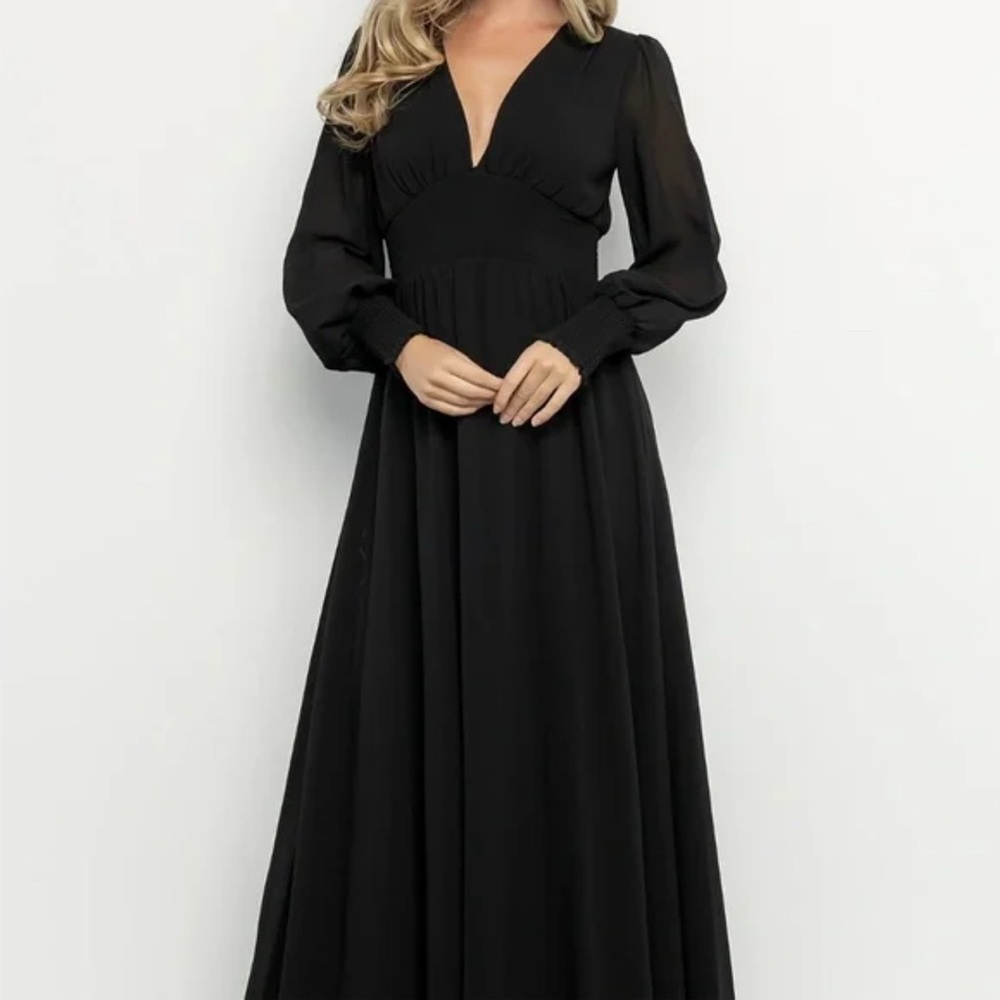 Elegant Black Long Sleeve V-Neck Maxi Dress